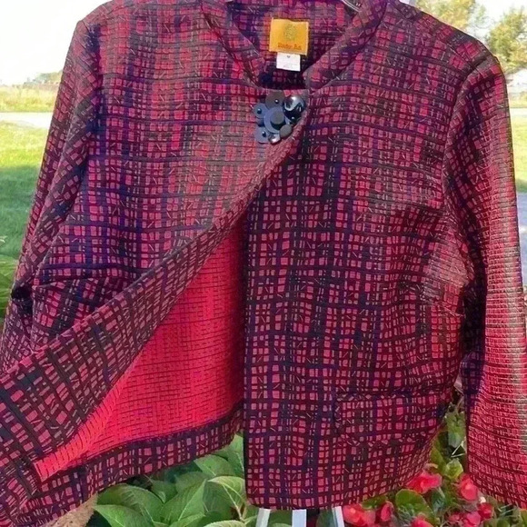 Ruby Rd. Women’s red black blazer with 1 embellished button closure 2 pockets - Picture 2 of 9